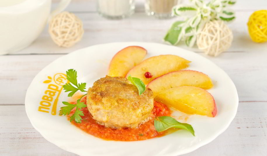 Рецепт котлет из индейки с жареными яблоками