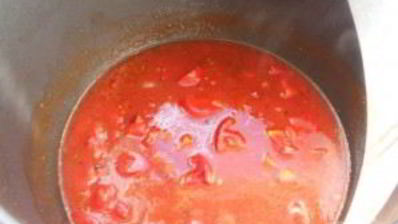 котлеты из куриного фарша с капустой, тушенные в томате