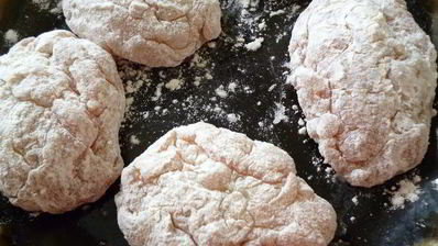 куриная отбивная котлета с пикантной начинкой