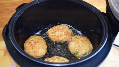 куриные котлеты с рисом