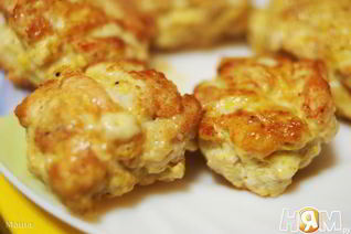 Рубленные котлеты с горчично-сырной начинкой