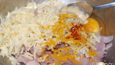 рубленные котлеты с горчично-сырной начинкой