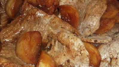 сладкая глазированная репка с натуральными свиными котлетами