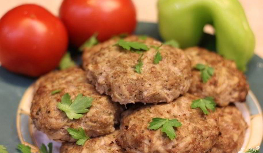 Рецепт сочных котлет в духовке