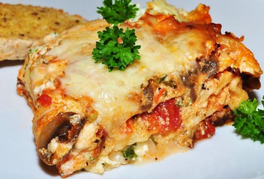 Домашняя мясная лазанья с соусом Бешамель