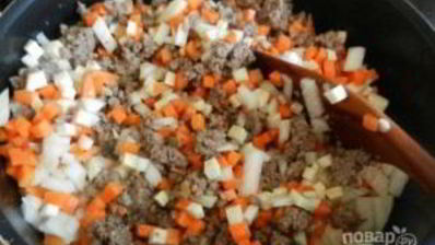 лазанья с говядиной и томатами