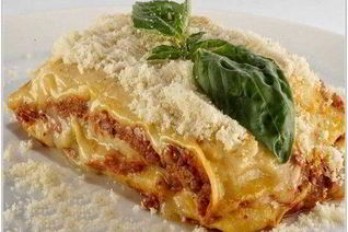 Лазанья с шампиньонами и ветчиной