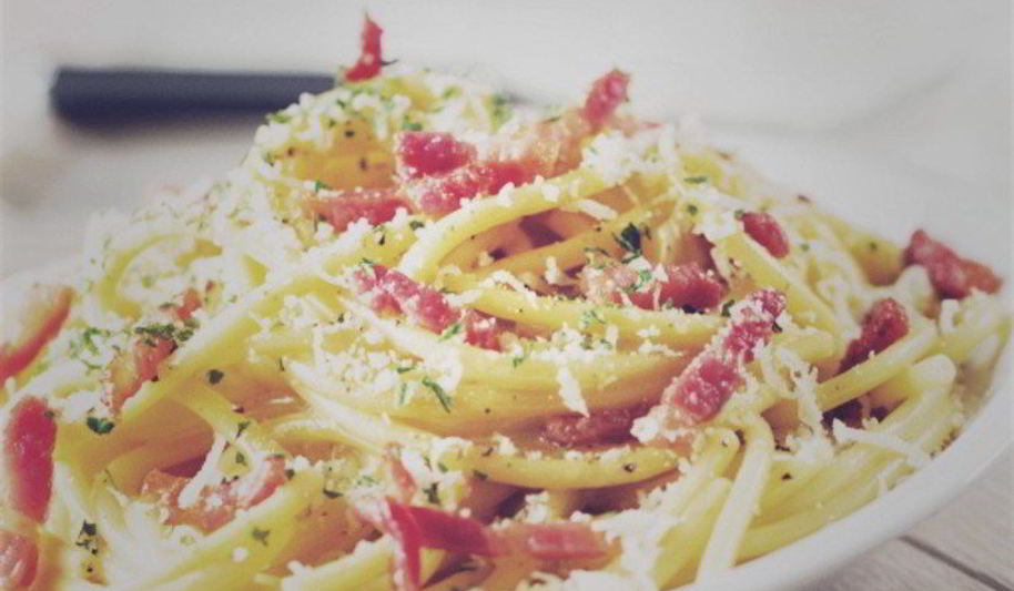 Рецепт пасты карбонара с пармезаном