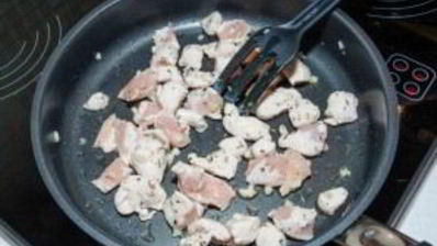 паста с курицей в сливочном соусе