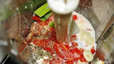 паста с семгой и овощами в сливочно-томатном соусе