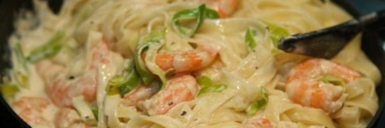 Паста с сыром и креветками
