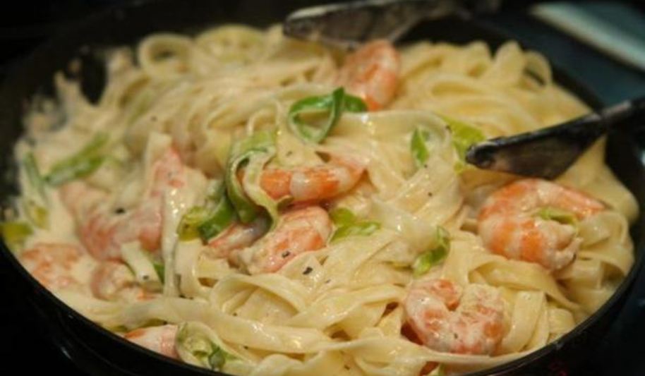 Рецепт пасты с сыром и креветками