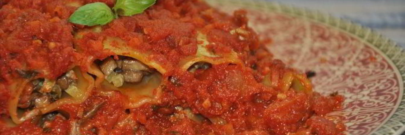 Постные каннеллони под томатным соусом