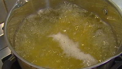 розовые спагетти