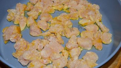 спагетти с курицей в сливочном соусе