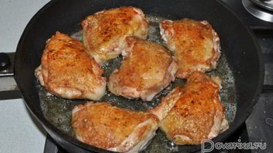 куриные бедрышки в томатном соусе