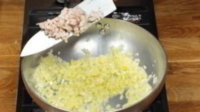 курица, фаршированная крупой