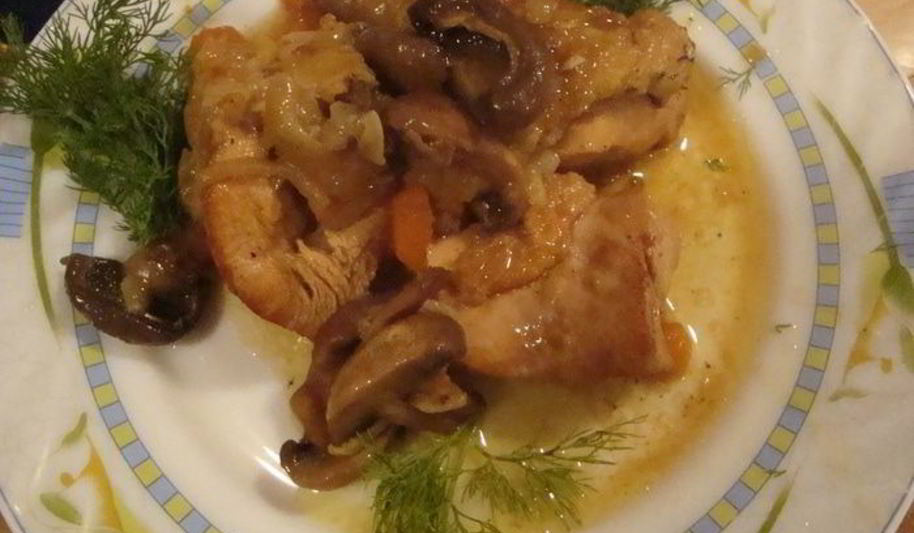 Рецепт курицы с грибами в ананасовом соусе