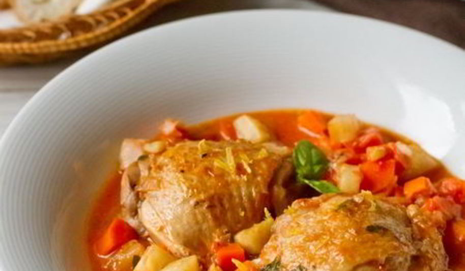 Рецепт курицы, тушенной с морковью и сельдереем