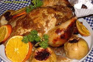 Курица в горчично-медовой глазури, с яблоками и апельсинами