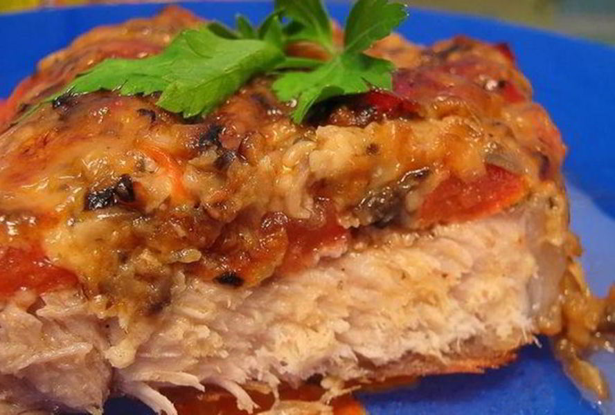 Острая свинина с шампиньонами и сыром