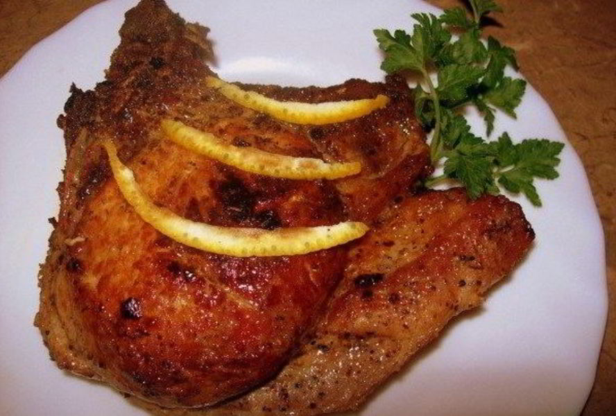 Свинина на кости в ароматном маринаде