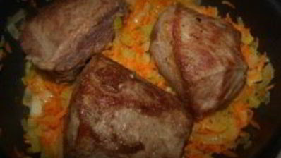 тушеная телятина с подливкой