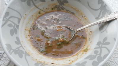 утиная грудка с орехово-гранатовым соусом