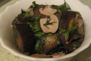 Баклажаны с хреном и имбирем