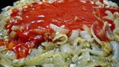 баклажаны в казане с курицей