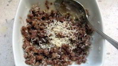 фаршированный лук с яичным желтком