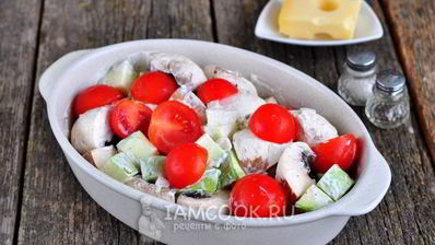 кабачки с грибами, запеченные в духовке