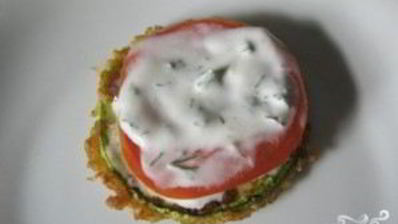 кабачки в кляре с помидорами