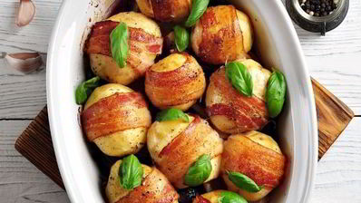 картофель в беконе, запеченный в духовке