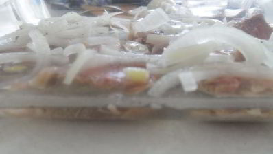 картофель, запеченный с говядиной под сырно-сметанным соусом