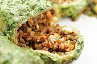 Перец, фаршированный гречкой и сыром