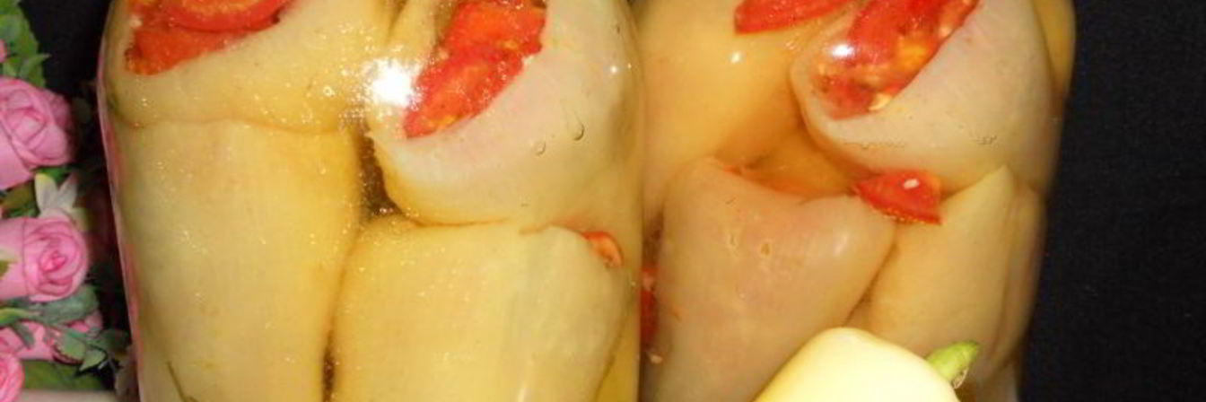 Перец фаршированный помидорами