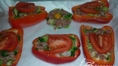 перцы запеченные с говядиной и брокколи