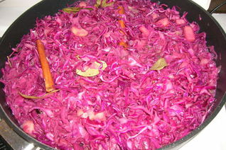 Рождественская красная капуста