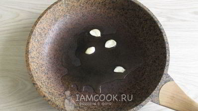 тушеная капуста кале с чесноком