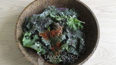 тушеная капуста кале с чесноком