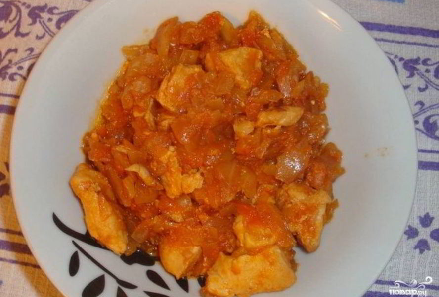 Тушеная капуста с курицей в мультиварке