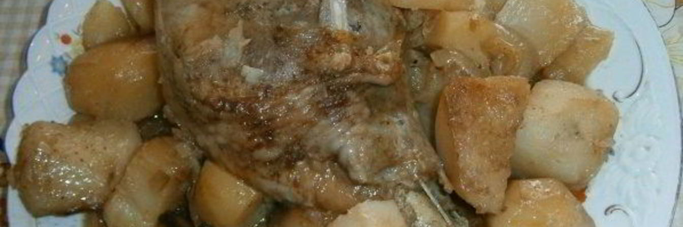 Тушеная картошка с индейкой в мультиварке