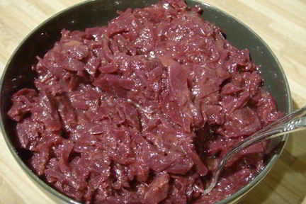 Тушеная краснокочанная капуста