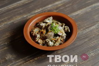 Куриная печень в сметане