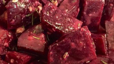 печень куриная с овощами, под ароматными травами