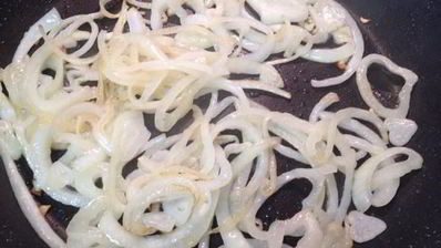 печень под соусом из маринованной черешни