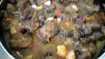 печень с яблоками и черной смородиной