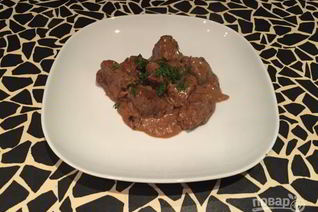 Печень в мультиварке со сметаной