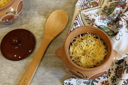 Пельмени в горшочках